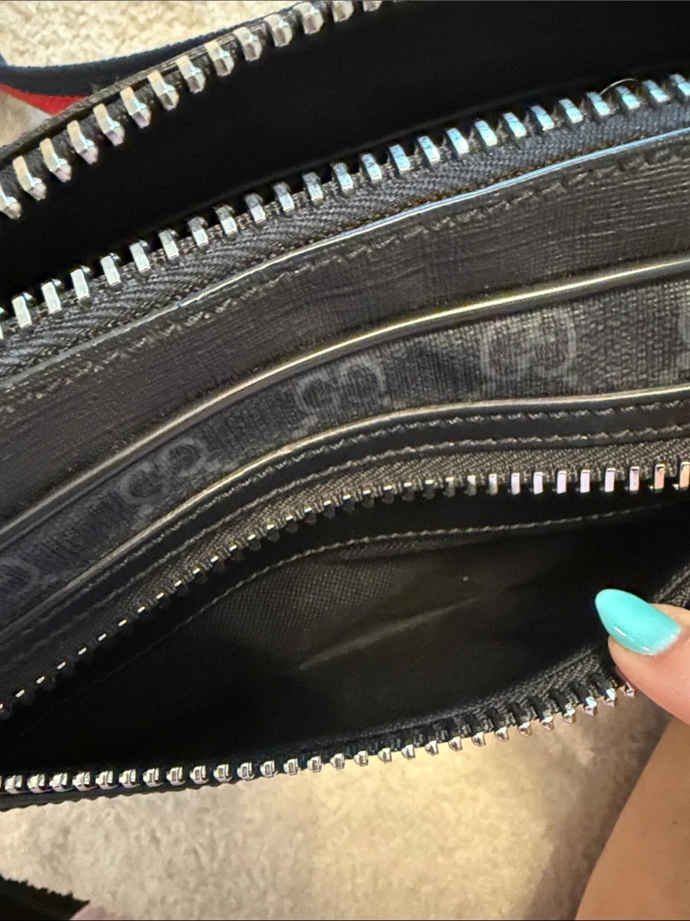 Gucci Black GG Supreme Canvas Belt Bag with Silver Zip